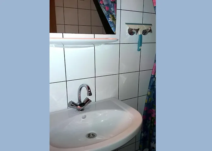 Vakantiehuis Cosy In The Hochsauerland With Terrace At The Edge Of The Forest *